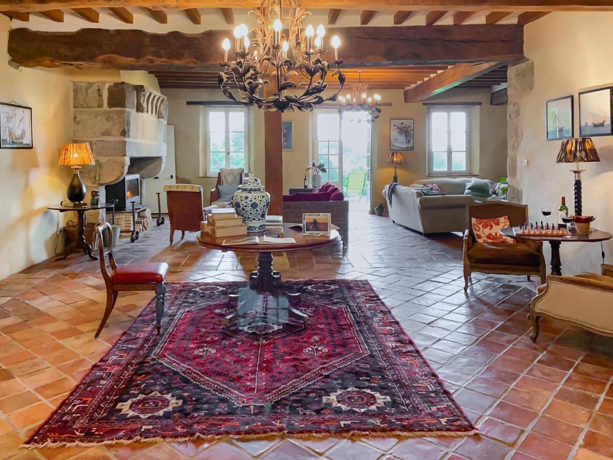 Maison Manechal Holiday home Monfaucon (Hautes-Pyrenees)