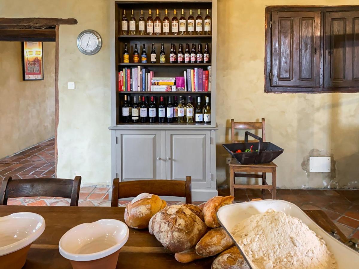Maison Manechal Holiday home Monfaucon (Hautes-Pyrenees)